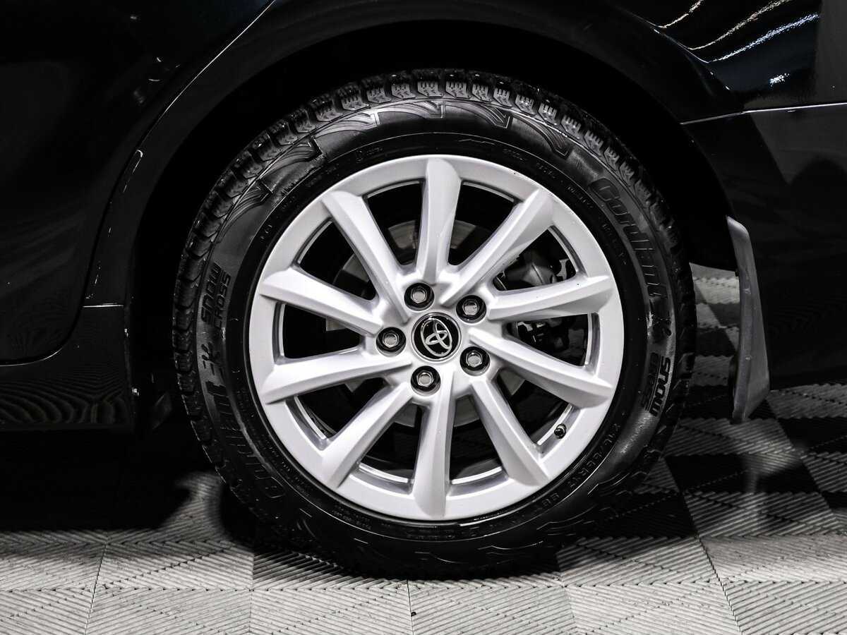 Toyota Camry 2022 года с пробегом. Фото: #13