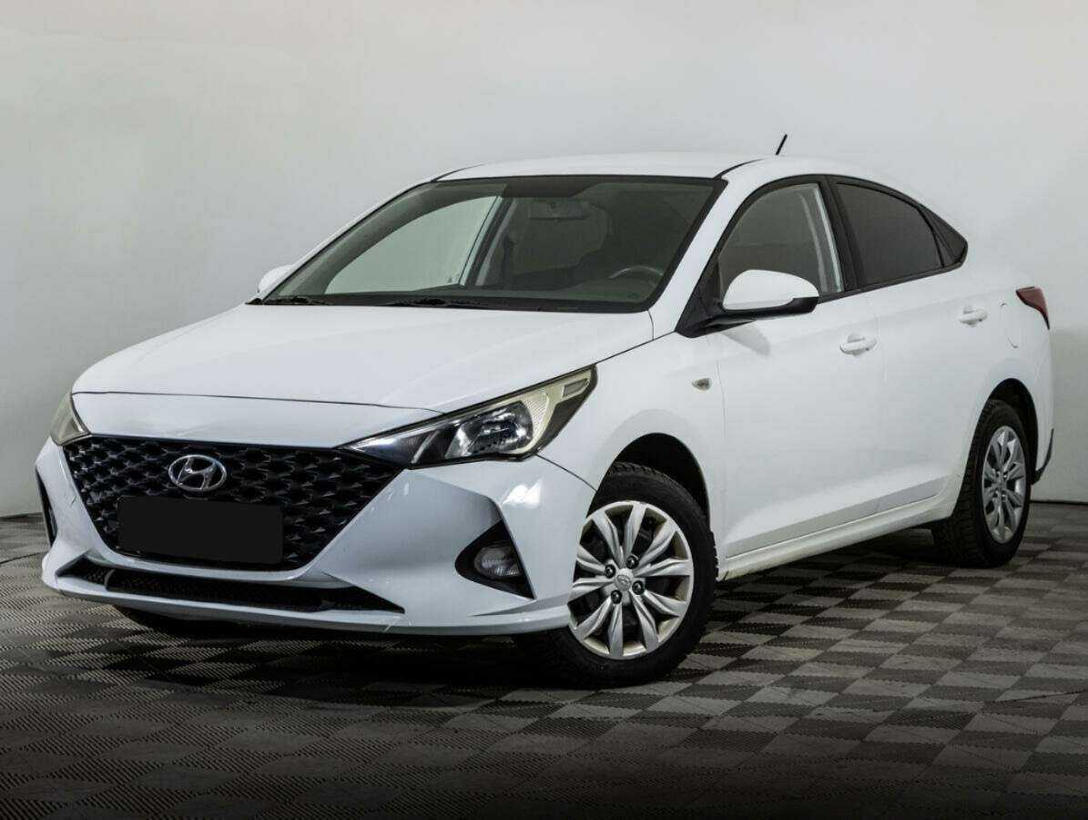 Hyundai Solaris 2020 года с пробегом. Посмотреть фото