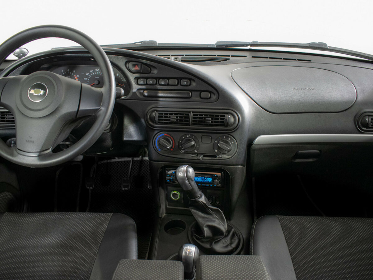 Chevrolet Niva 2012 года с пробегом. Фото: #8