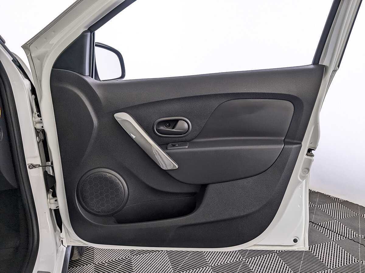 Renault Sandero 2022 года с пробегом. Фото: #22