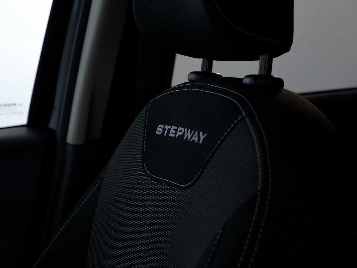 Renault Sandero 2020 года с пробегом. Фото: #17