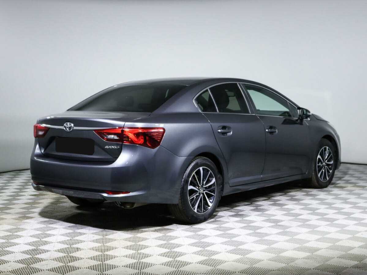 Toyota Avensis 2018 года с пробегом. Фото: #2