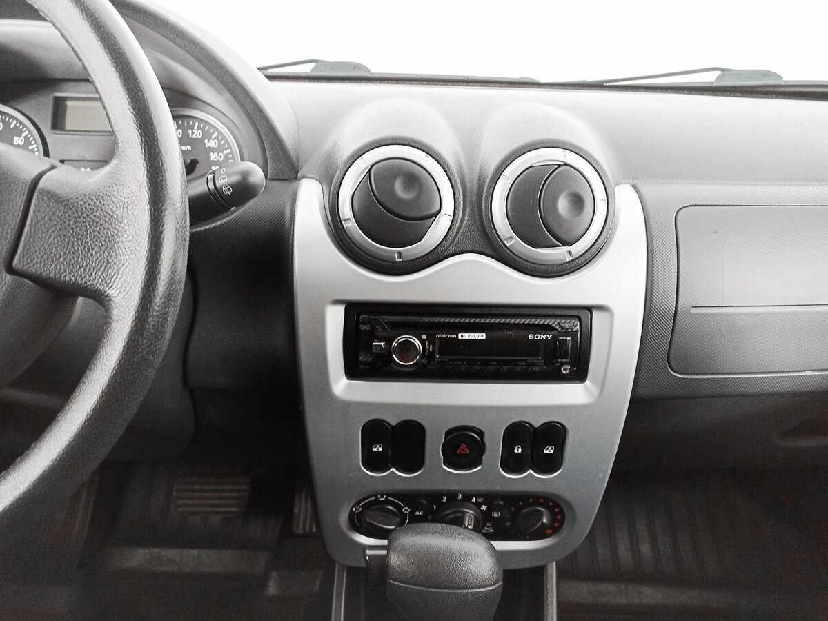 Renault Sandero 2013 года с пробегом. Фото: #12