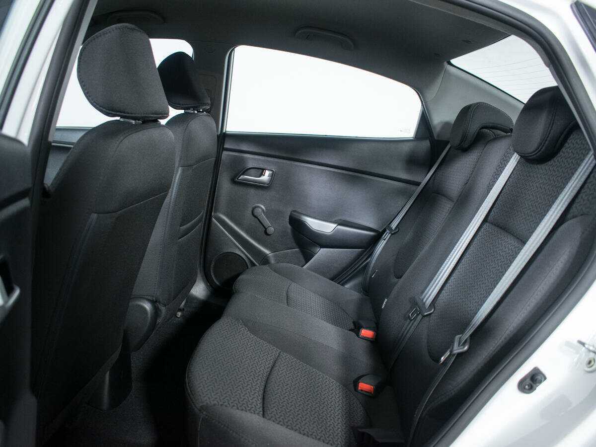 Kia Rio 2015 года с пробегом. Фото: #9