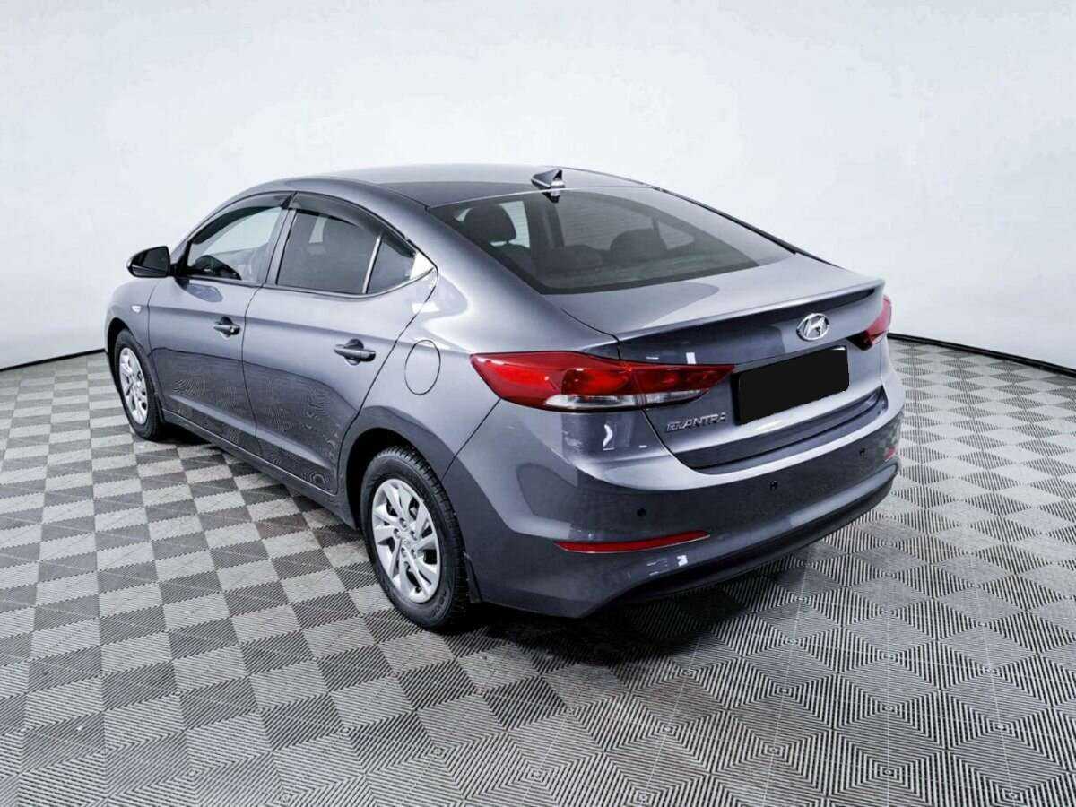 Hyundai Elantra 2018 года с пробегом. Фото: #6