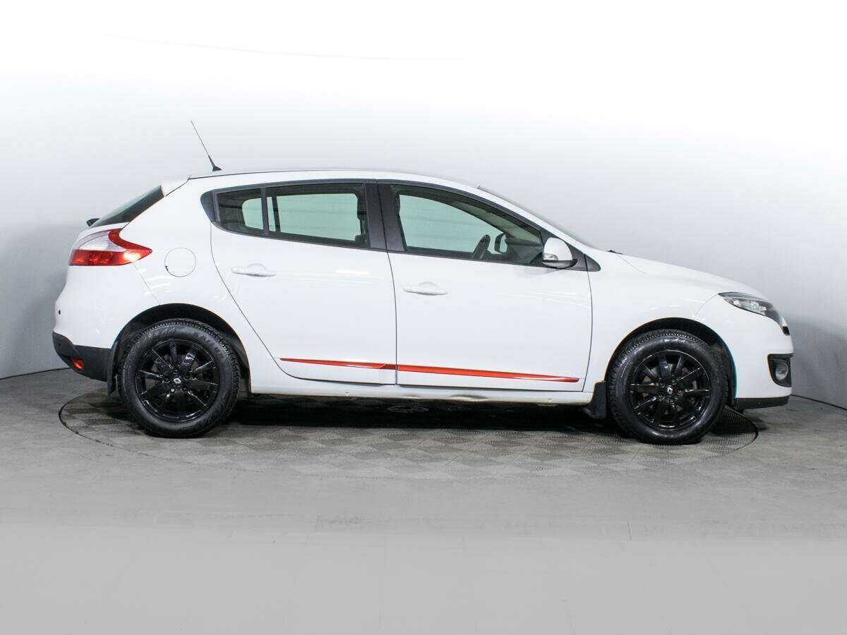 Renault Megane 2013 года с пробегом. Фото: #3