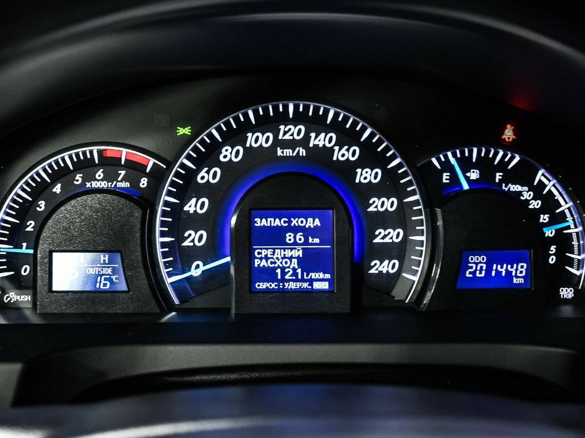 Toyota Camry 2012 года с пробегом. Фото: #9