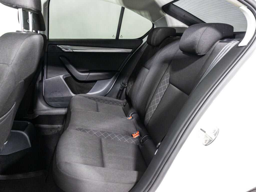 Skoda Octavia 2018 года с пробегом. Фото: #9