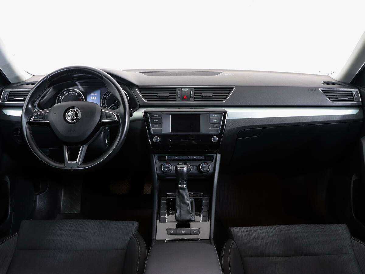 Skoda Superb 2016 года с пробегом. Фото: #7
