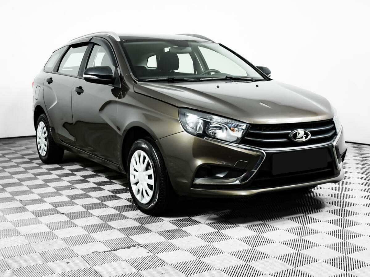 Lada (ВАЗ) Vesta 2021 года с пробегом. Фото: #2