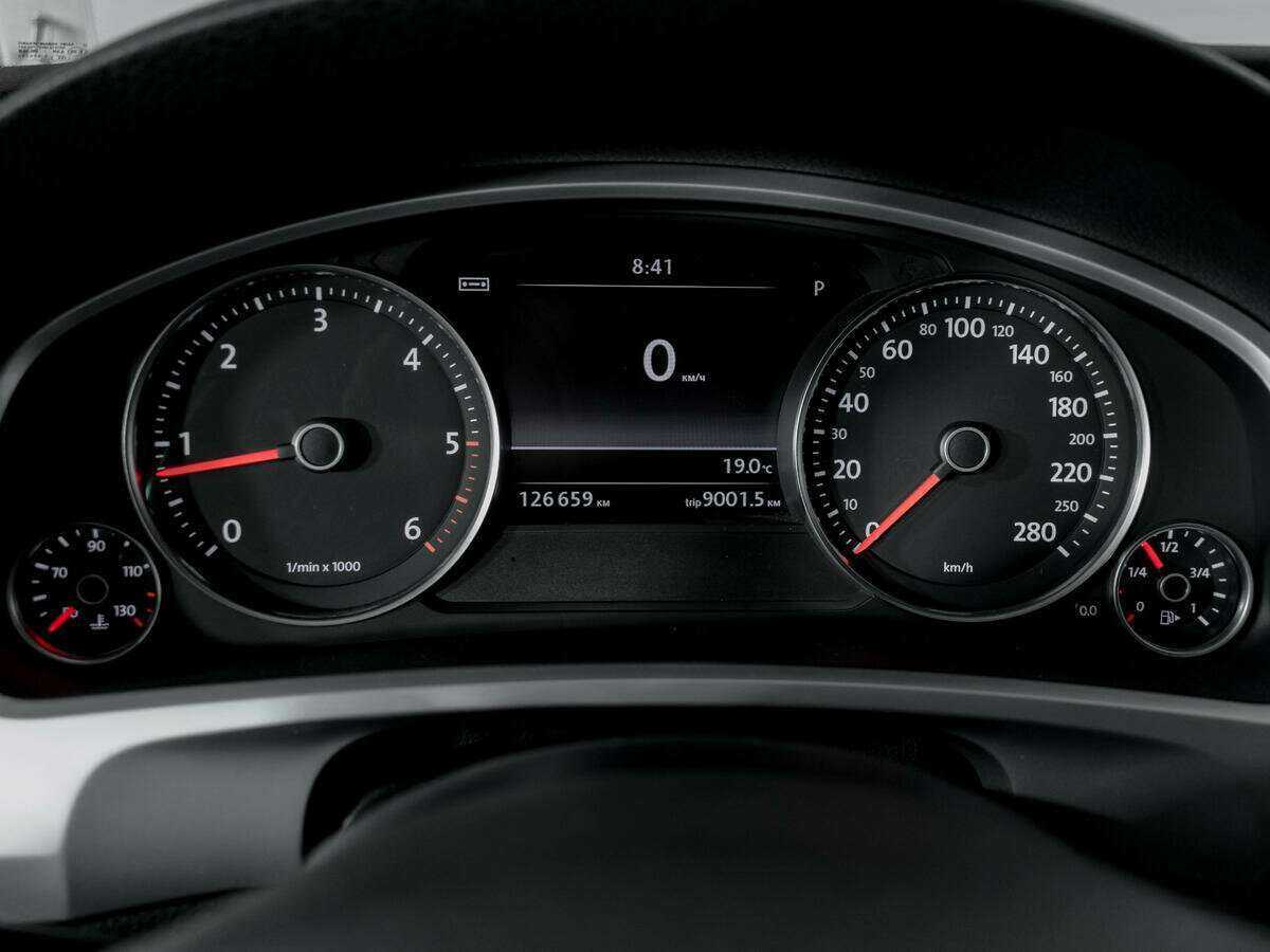 Volkswagen Touareg 2012 года с пробегом. Фото: #10