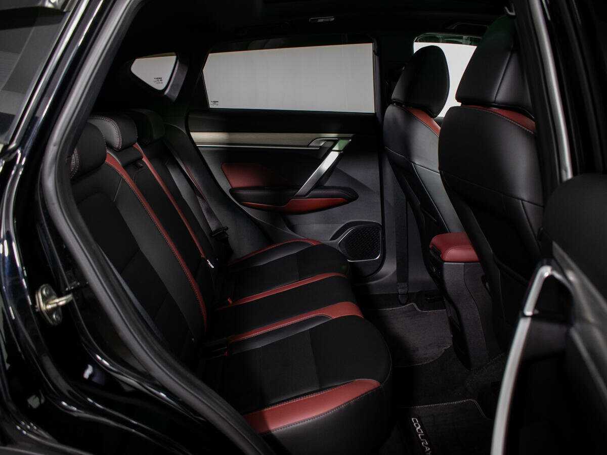 Geely Coolray 2022 года с пробегом. Фото: #9