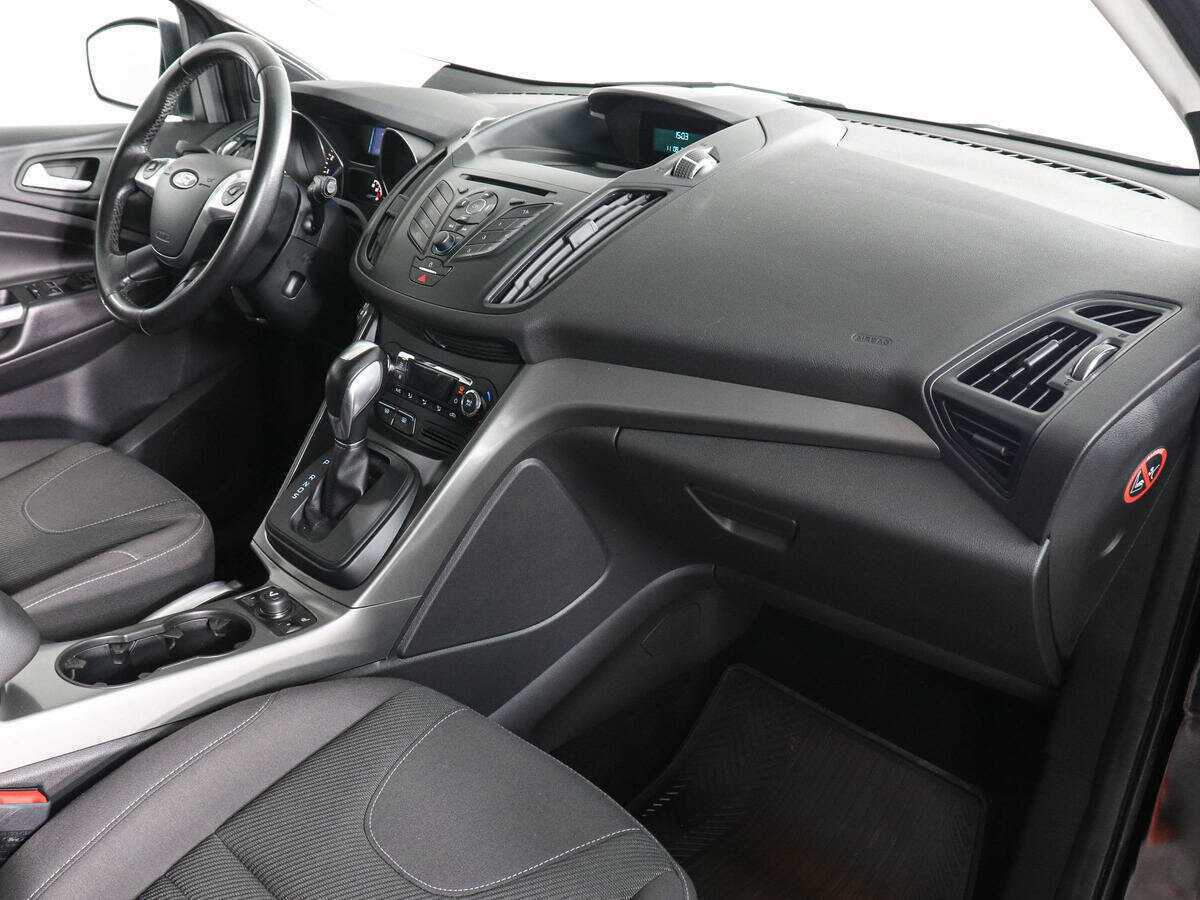Ford Kuga 2015 года с пробегом. Фото: #9