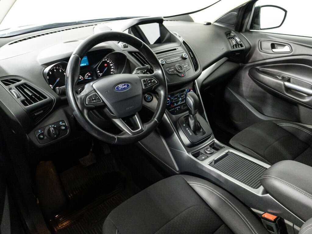 Ford Kuga 2017 года с пробегом. Фото: #10