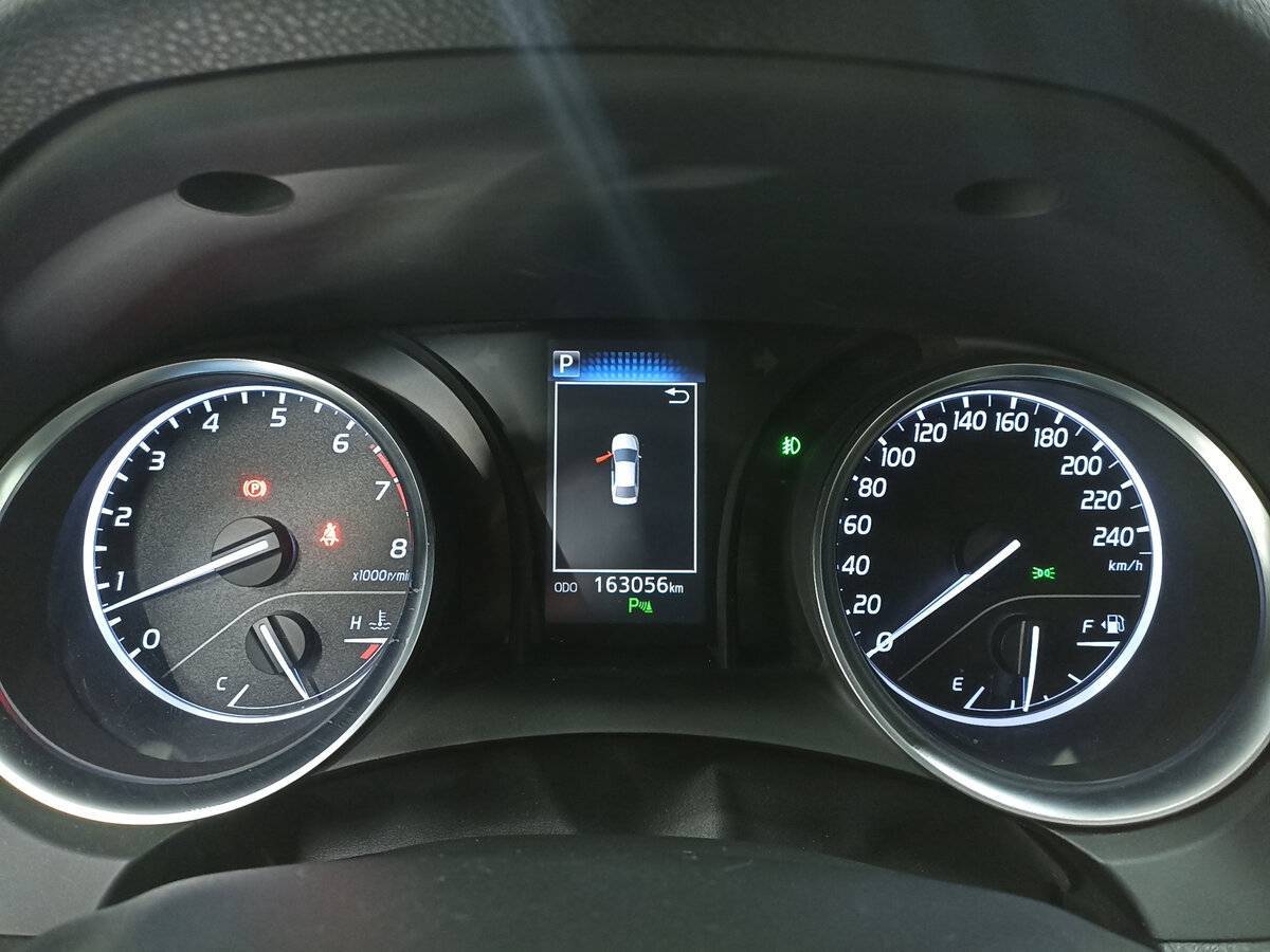 Toyota Camry 2019 года с пробегом. Фото: #12