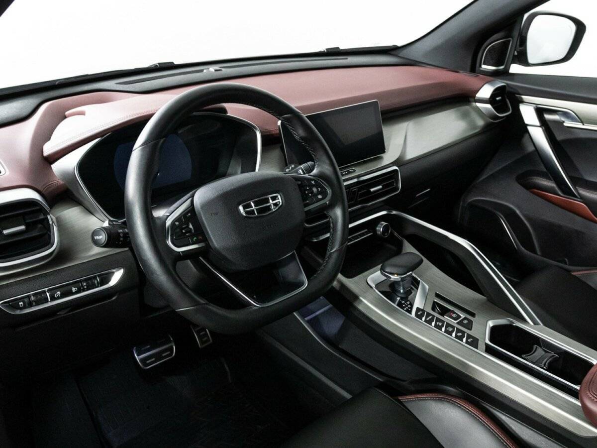 Geely Coolray 2023 года с пробегом. Фото: #10