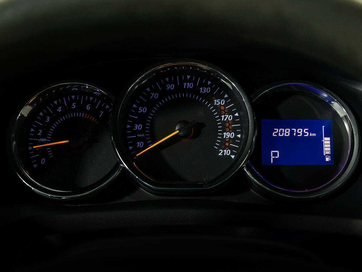 Renault Sandero 2015 года с пробегом. Фото: #10