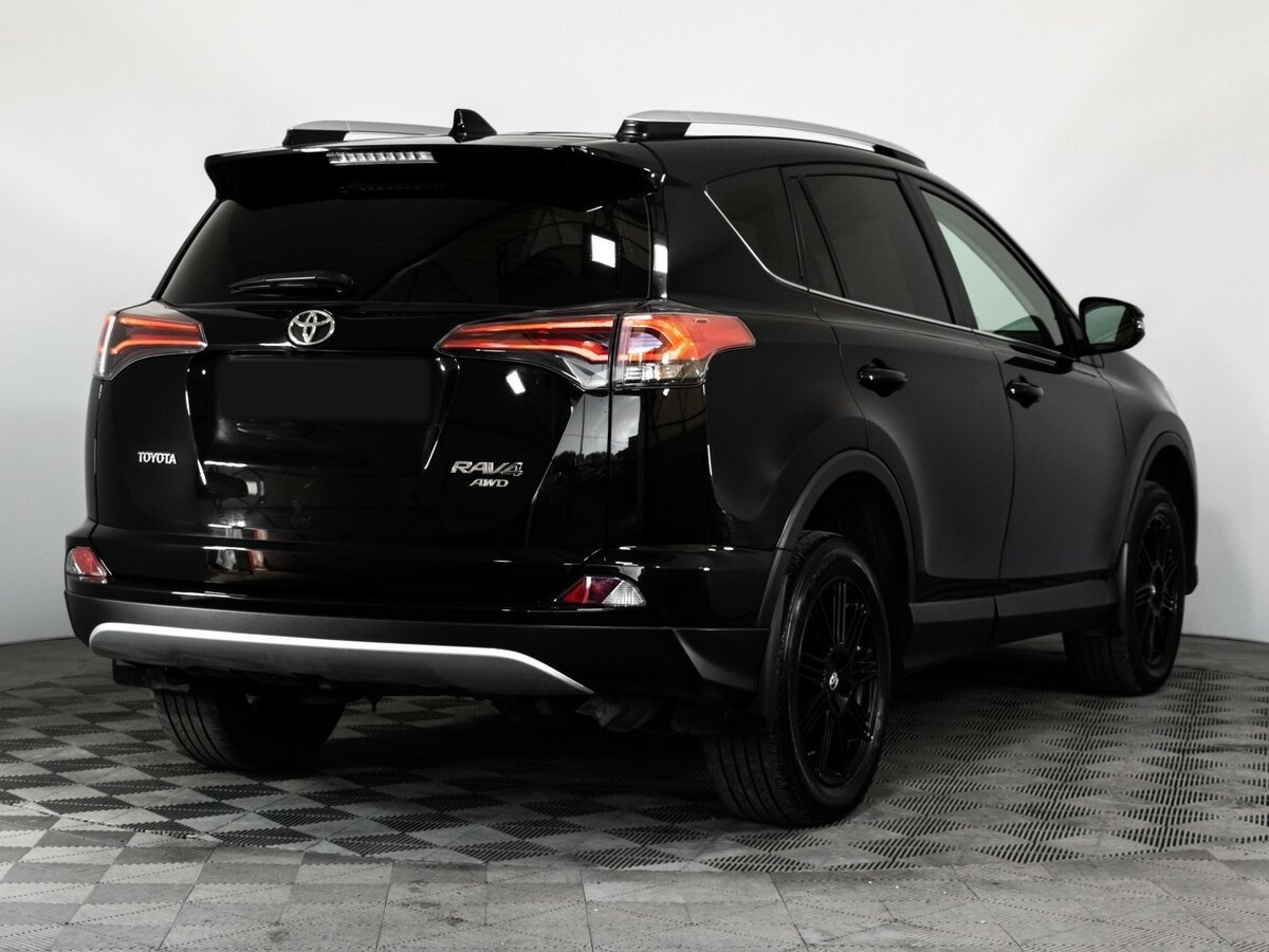 Toyota RAV4 2017 года с пробегом. Фото: #5