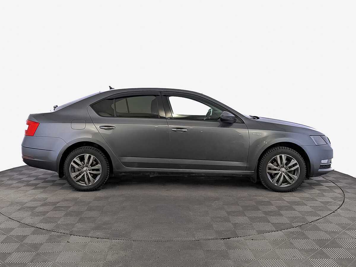 Skoda Octavia 2018 года с пробегом. Фото: #3