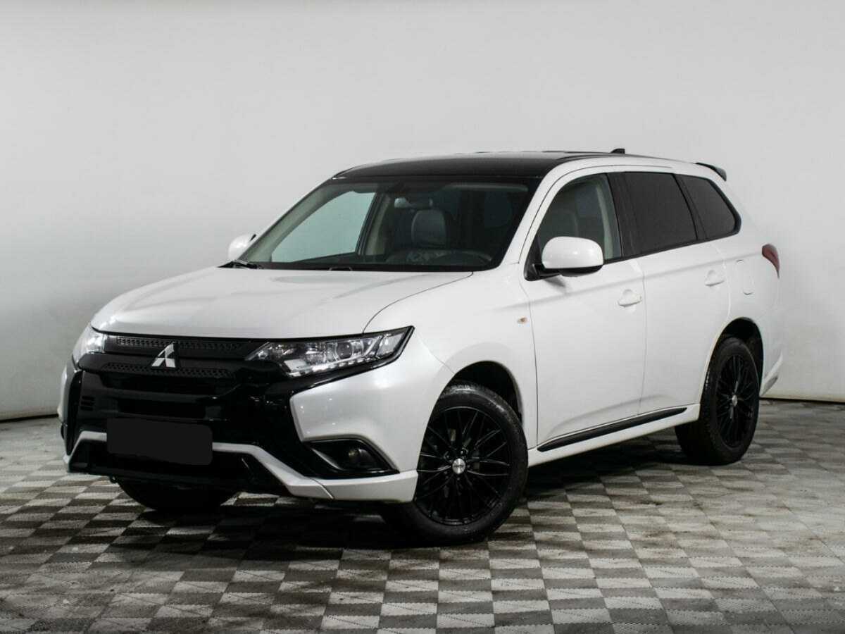 Mitsubishi Outlander 2022 года с пробегом. Посмотреть фото
