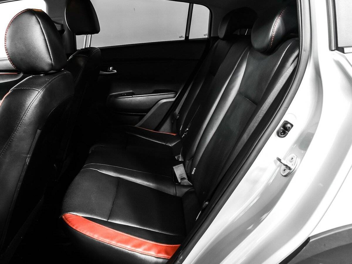 Kia Rio 2020 года с пробегом. Фото: #12