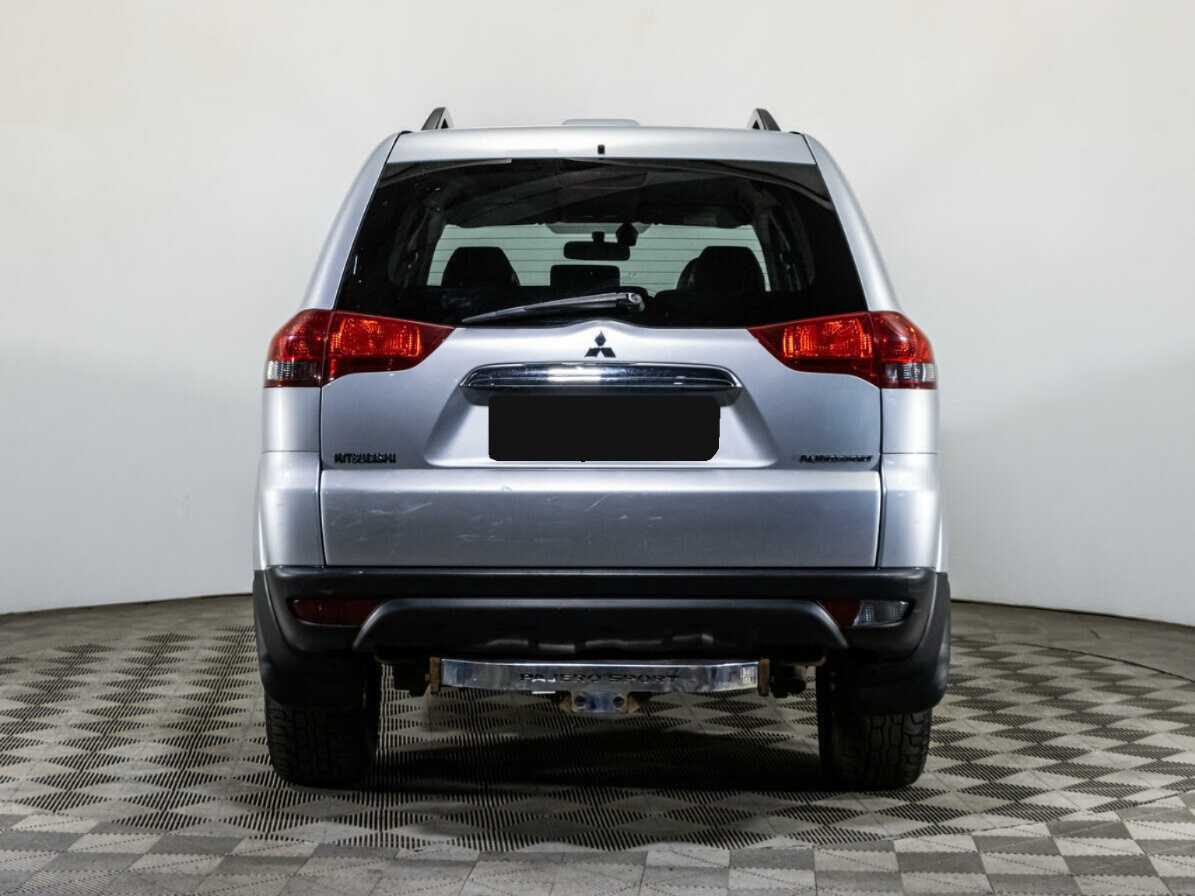 Mitsubishi Pajero Sport 2013 года с пробегом. Фото: #5