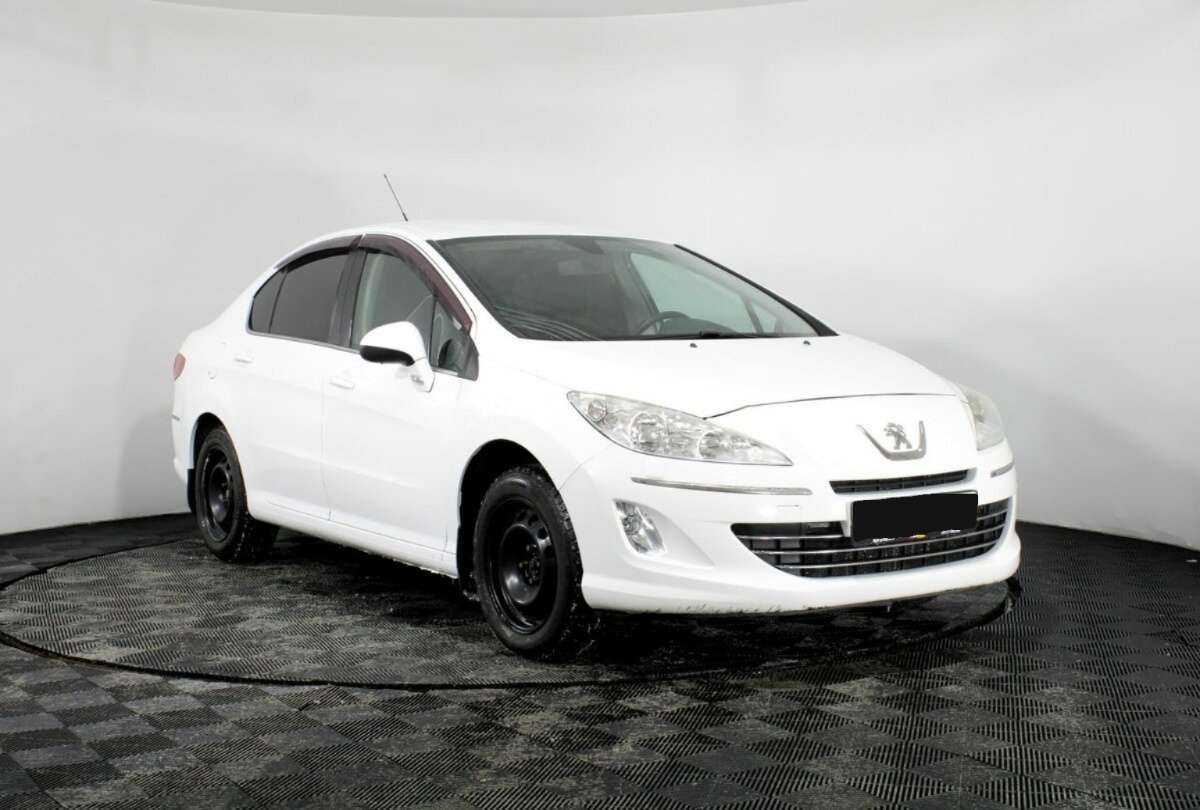 Peugeot 408 2014 года с пробегом. Фото: #2