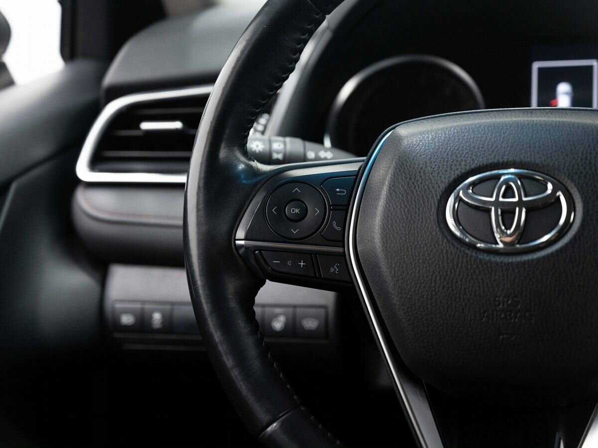 Toyota Camry 2019 года с пробегом. Фото: #15