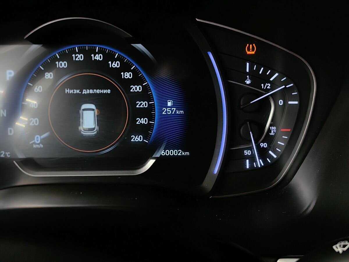 Hyundai Santa Fe 2018 года с пробегом. Фото: #16