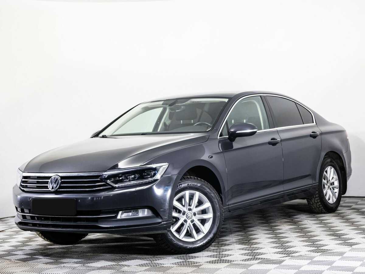 Volkswagen Passat 2018 года с пробегом. Посмотреть фото