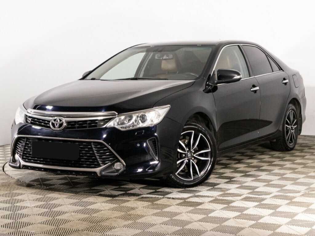 Toyota Camry 2017 года с пробегом. Посмотреть фото