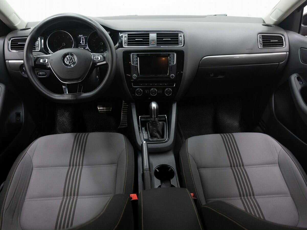Volkswagen Jetta 2016 года с пробегом. Фото: #12