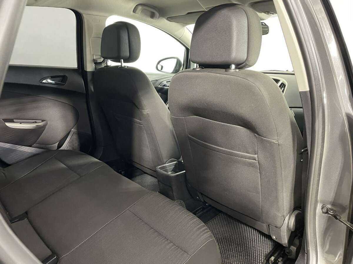 Opel Astra 2012 года с пробегом. Фото: #15