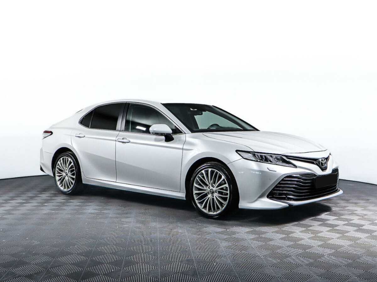 Toyota Camry 2020 года с пробегом. Фото: #2