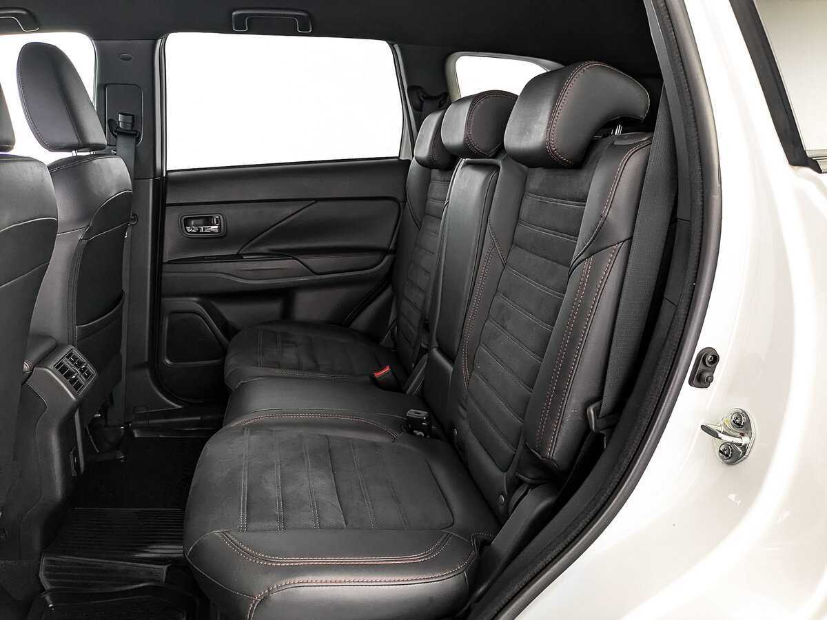 Mitsubishi Outlander 2022 года с пробегом. Фото: #17