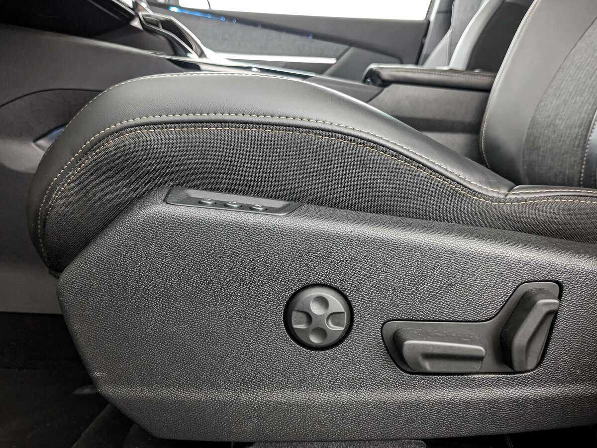 Peugeot 3008 2018 года с пробегом. Фото: #19