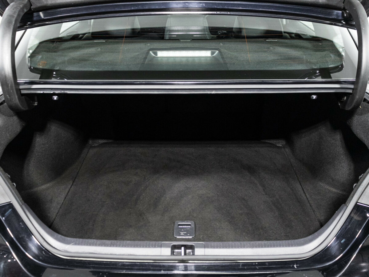 Toyota Camry 2018 года с пробегом. Фото: #18