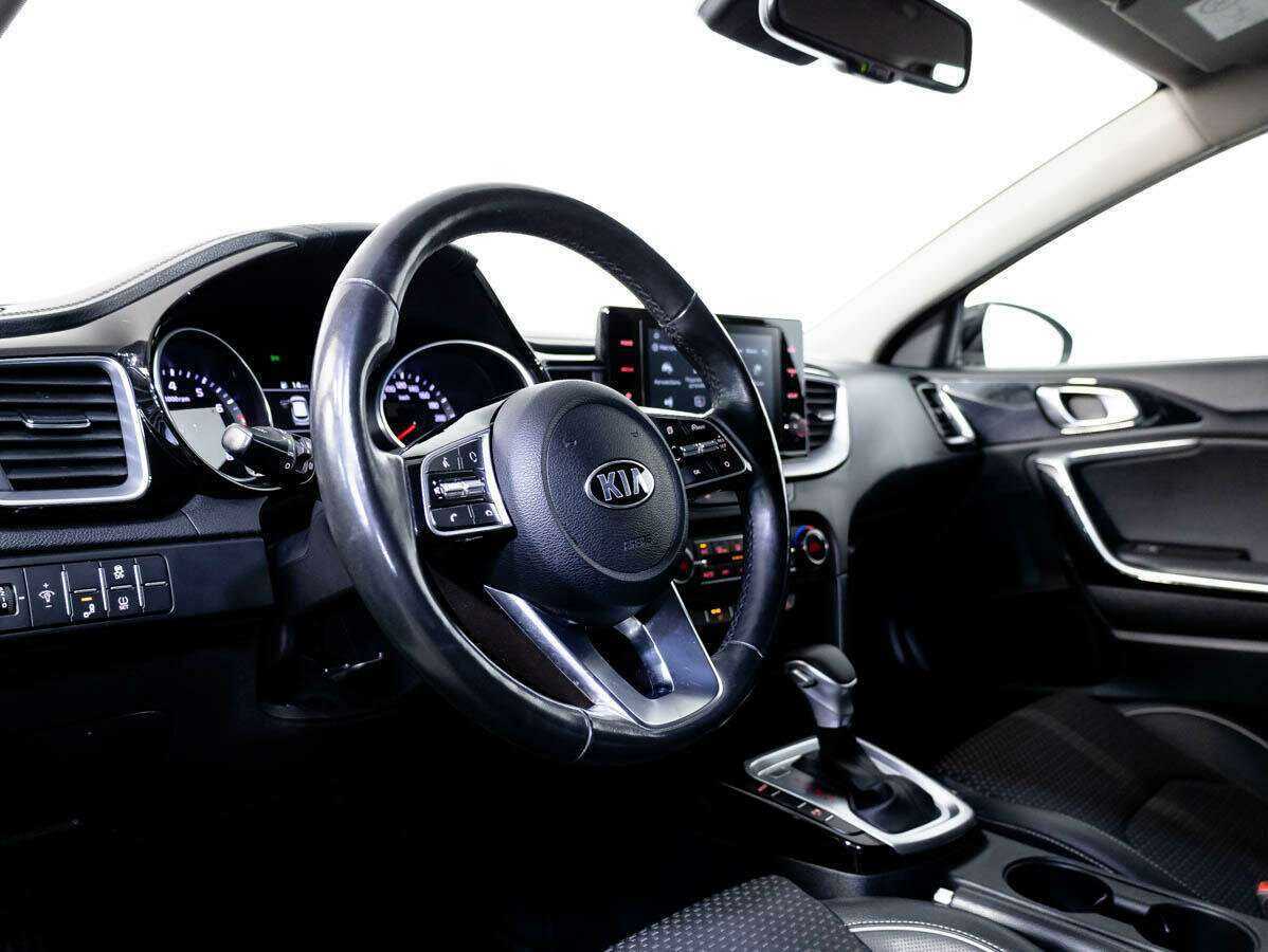 Kia Ceed 2020 года с пробегом. Фото: #9