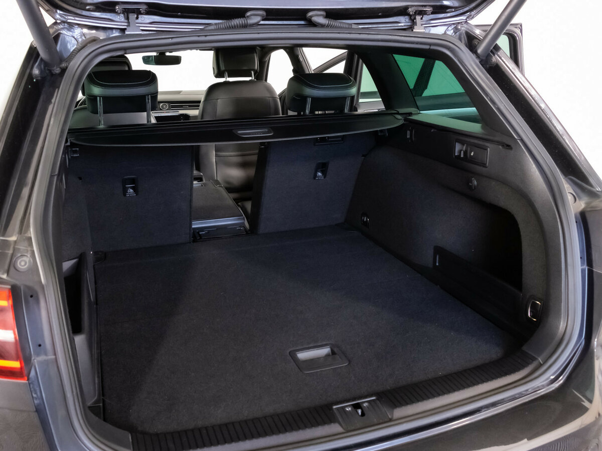Volkswagen Passat 2018 года с пробегом. Фото: #29