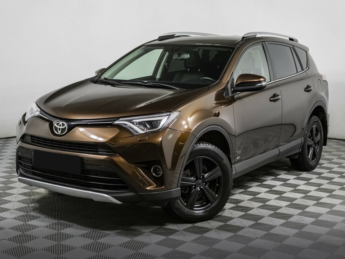 Toyota RAV4 2017 года с пробегом. Посмотреть фото