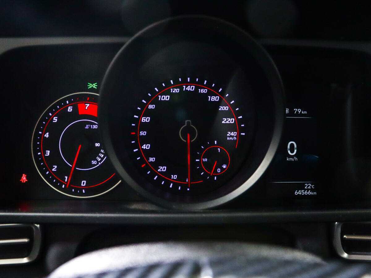 Hyundai Elantra 2021 года с пробегом. Фото: #10