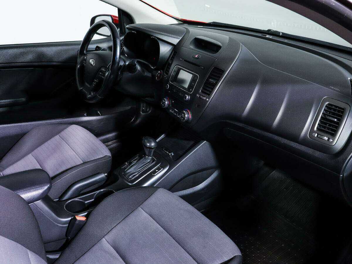 Kia Cerato 2013 года с пробегом. Фото: #8
