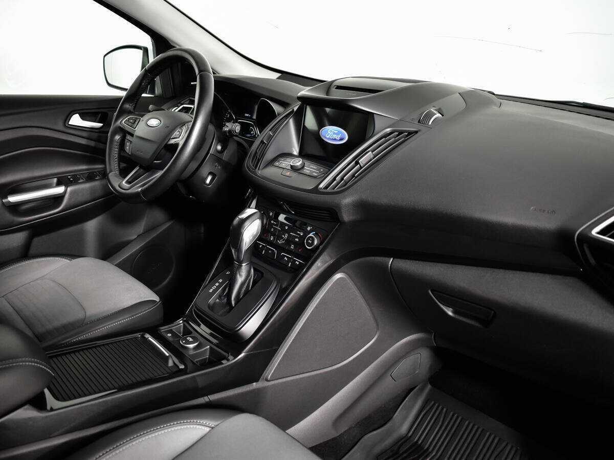 Ford Kuga 2017 года с пробегом. Фото: #8