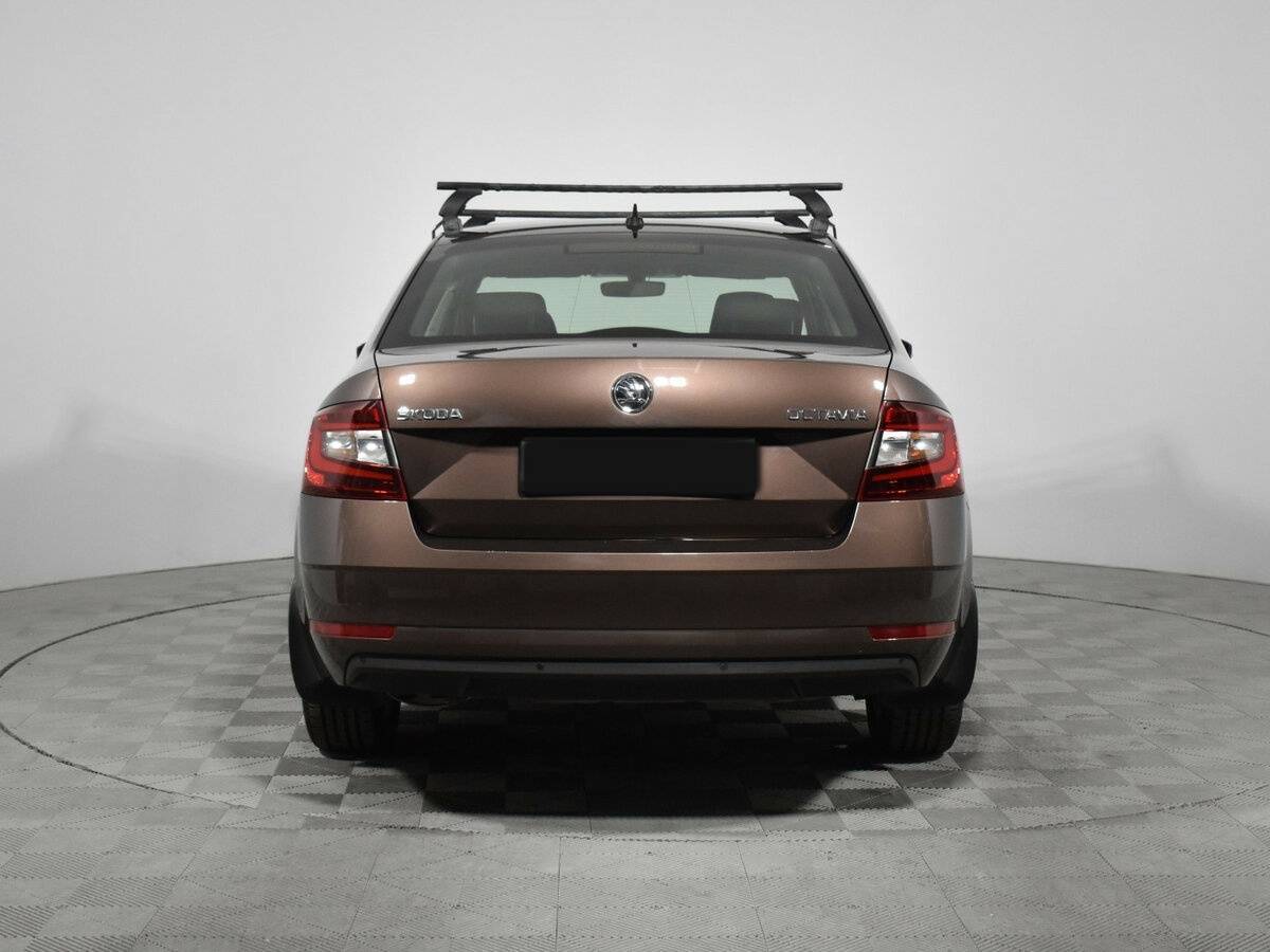 Skoda Octavia 2017 года с пробегом. Фото: #5