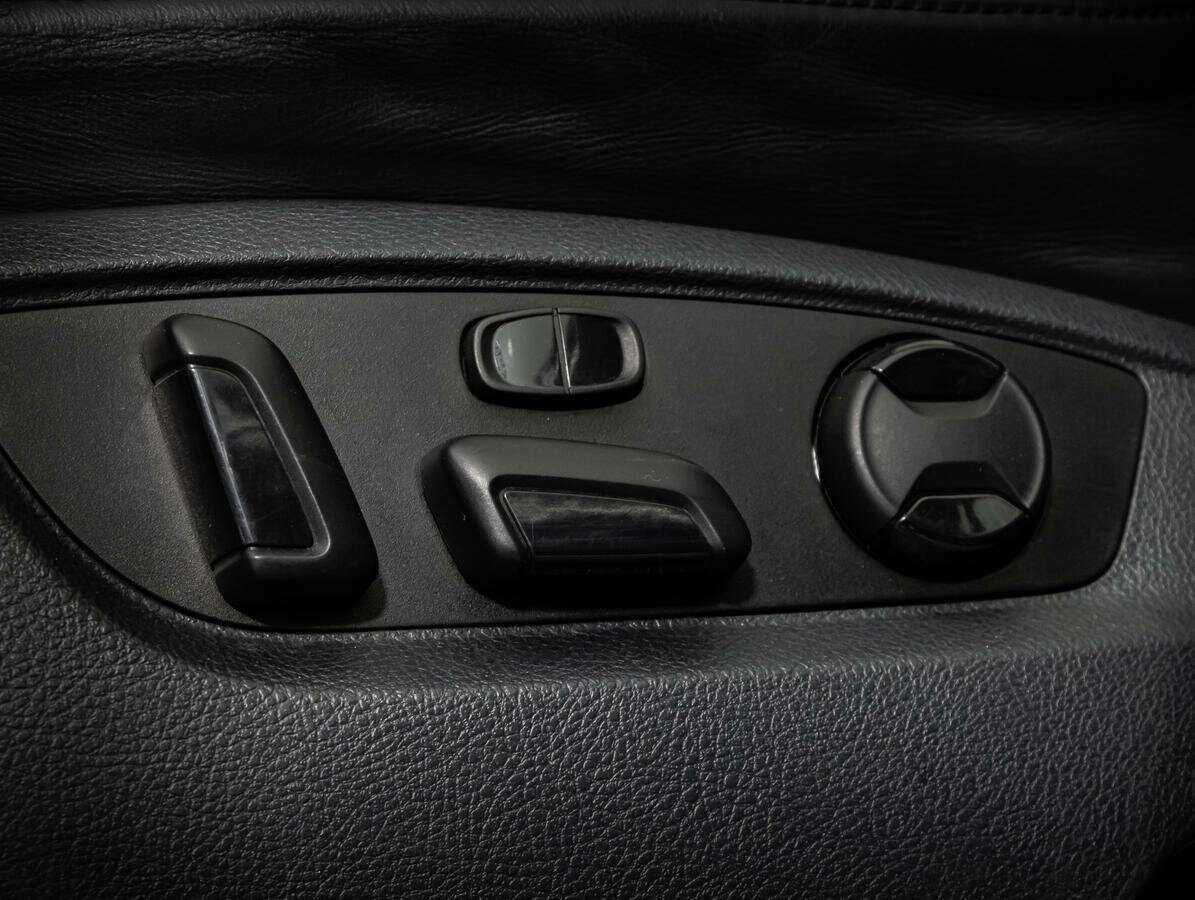 Volkswagen Touareg 2012 года с пробегом. Фото: #17