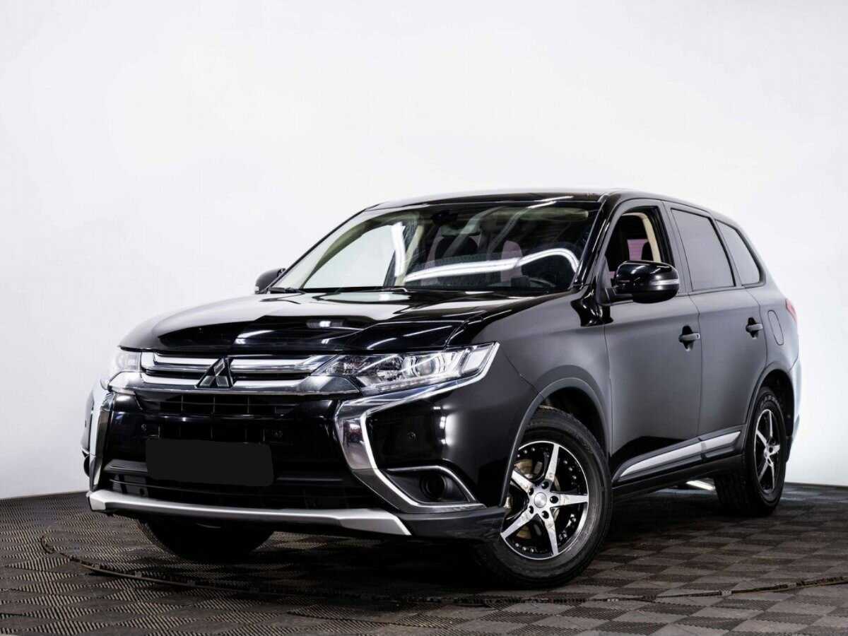 Mitsubishi Outlander 2018 года с пробегом. Посмотреть фото