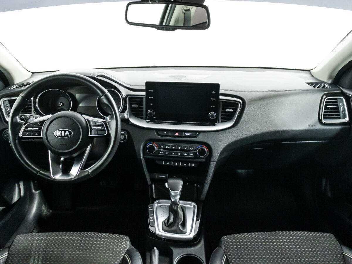 Kia Ceed 2020 года с пробегом. Фото: #12