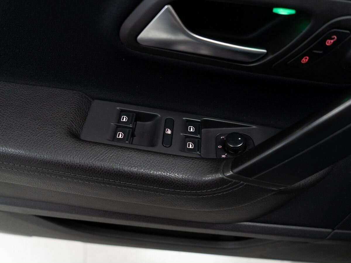 Volkswagen Passat CC 2012 года с пробегом. Фото: #13