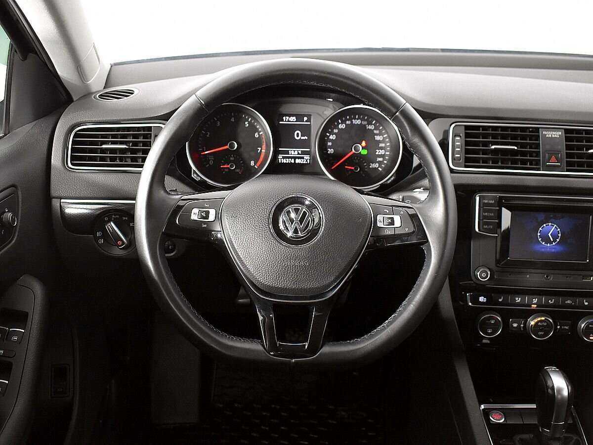 Volkswagen Jetta 2017 года с пробегом. Фото: #9