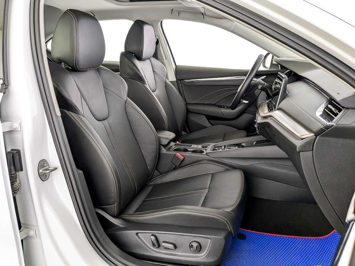 Skoda Octavia 2023 года с пробегом. Фото: #19